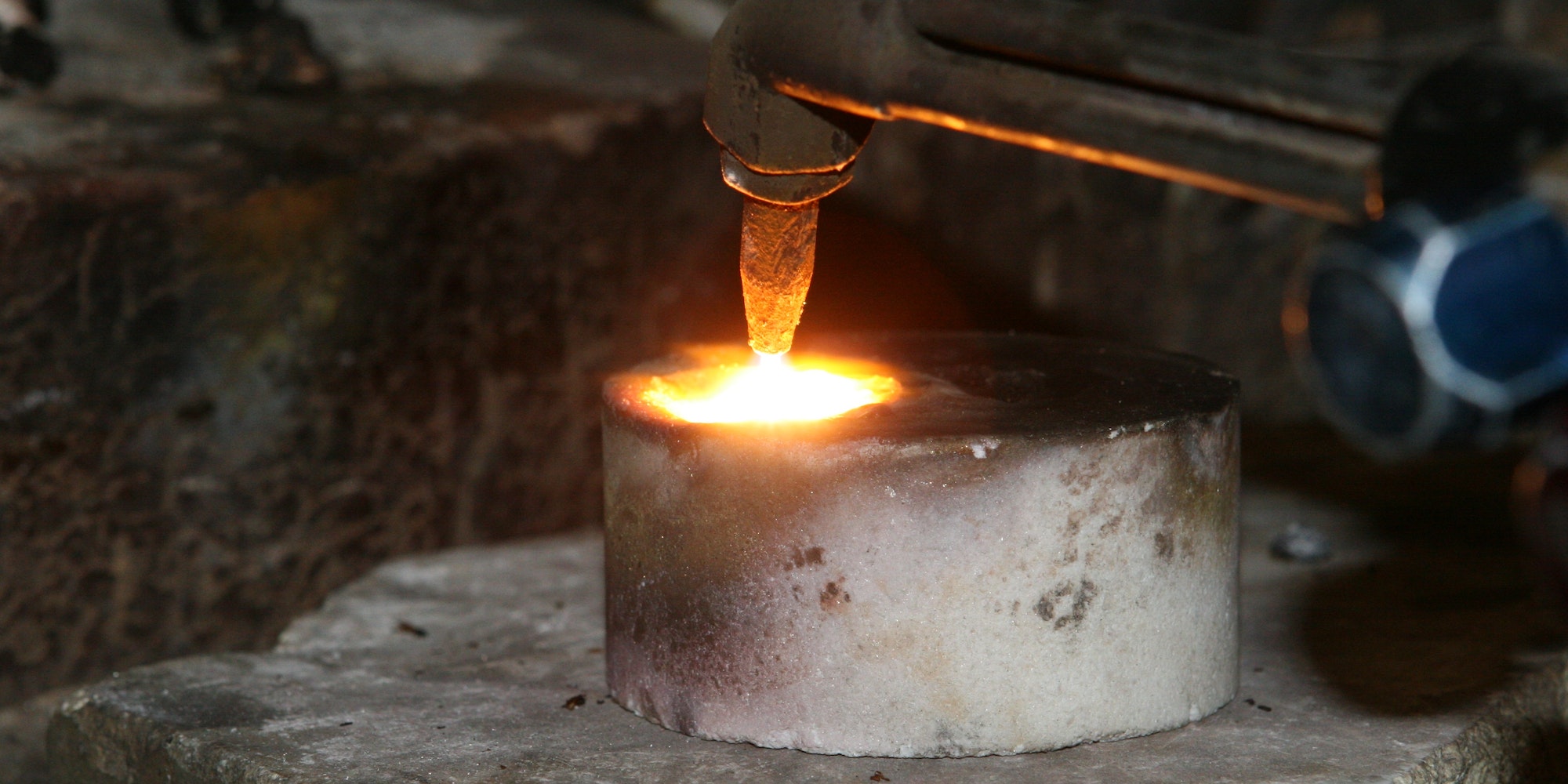 What are the best aluminum alloys for extrusion heat sinks?